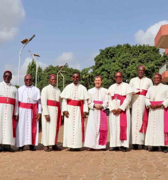 évêques, Togo