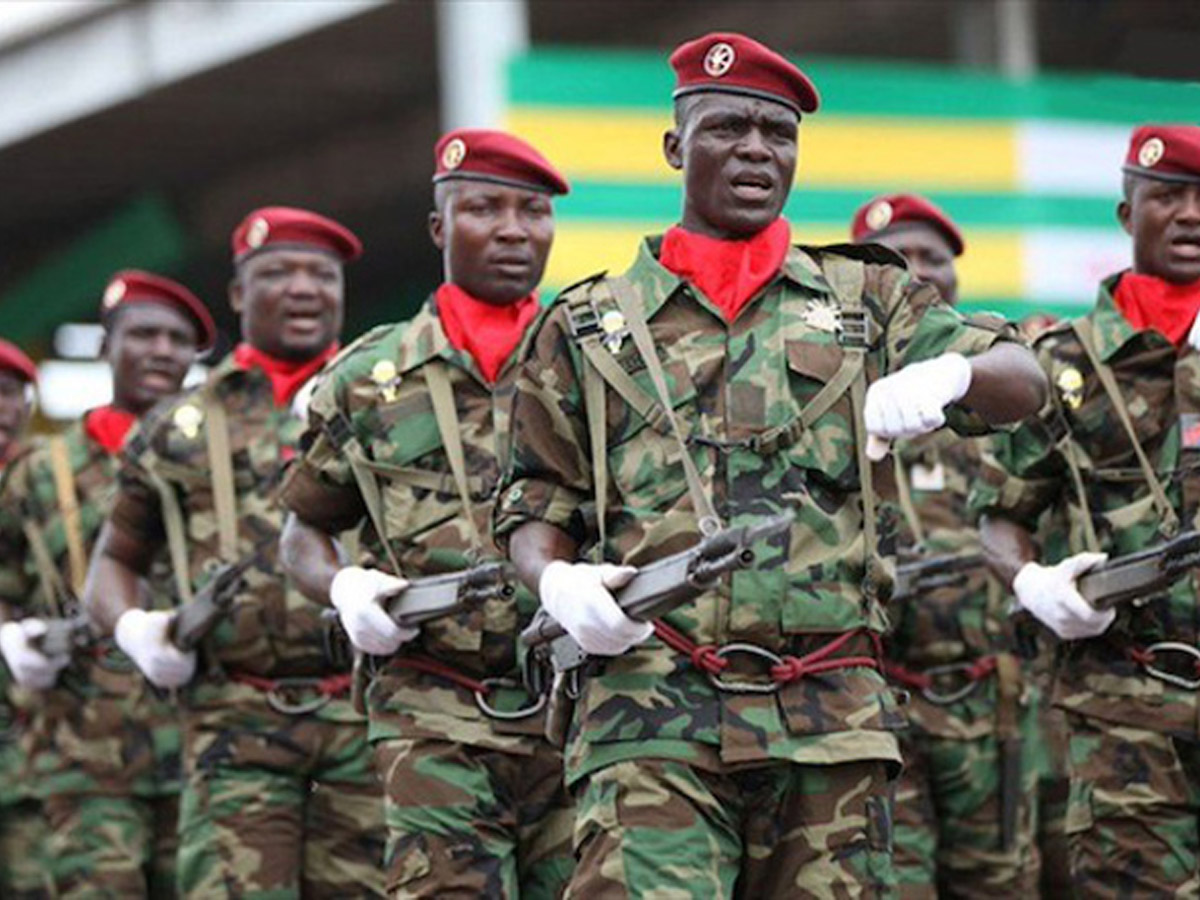 militaires