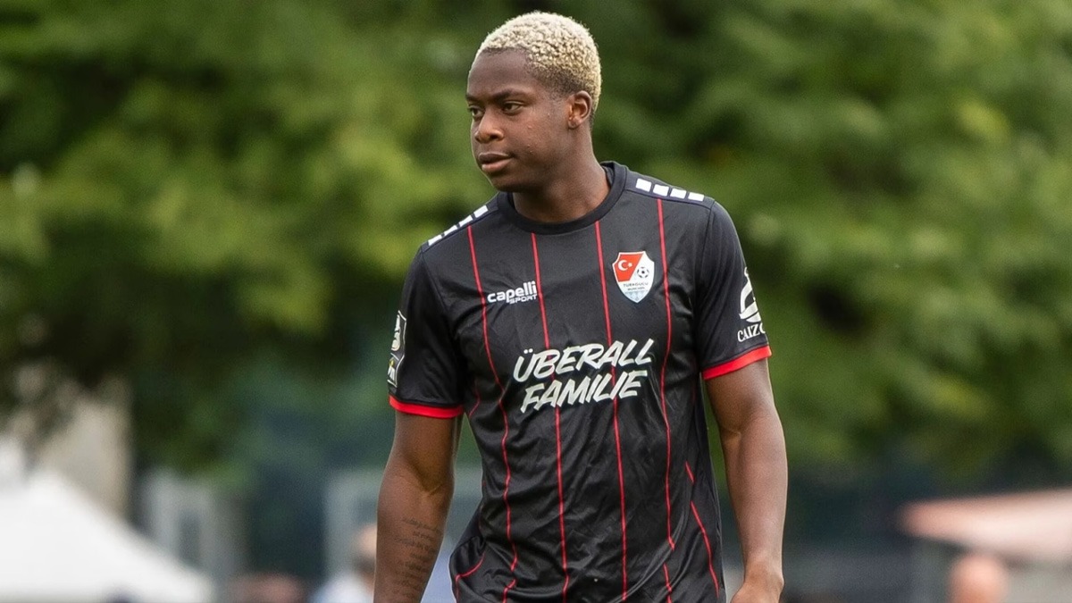 Darius Amados