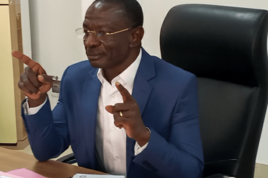 Éducation, Omorou, Mama Omorou